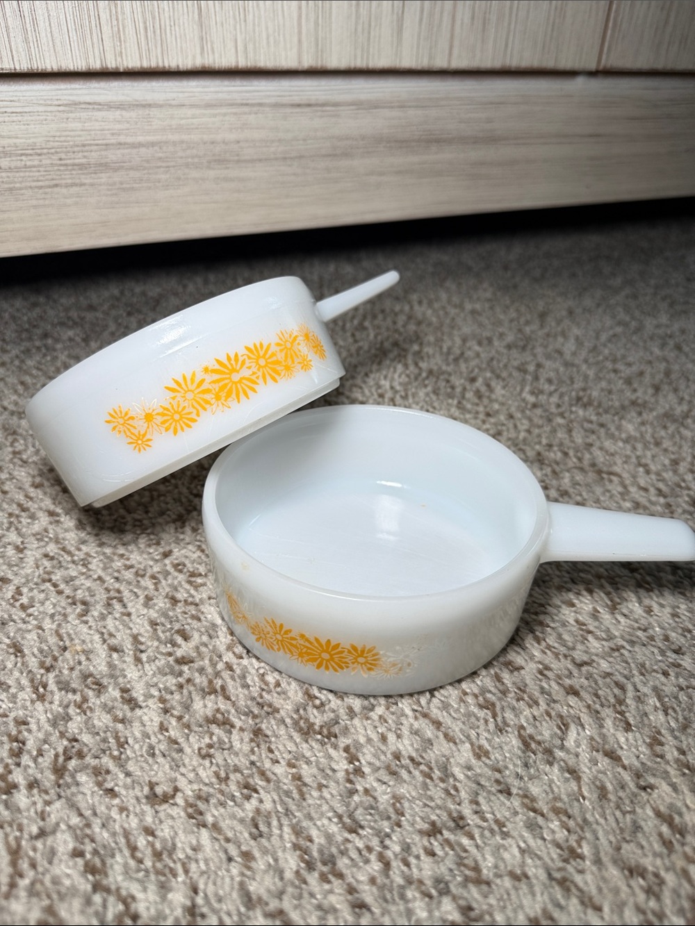 Vintage Glasbake Ovenware‎ 14 oz Soup Bowl/Cup Yellow Daisies